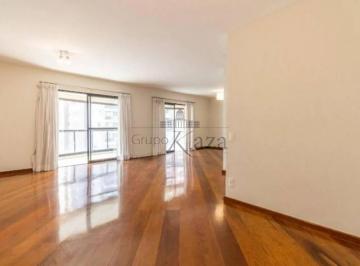 Apartamento · 167m² · 3 Quartos · 4 Vagas · Apartamento - Vila Uberabinha - 3 Dormitórios - 167m².