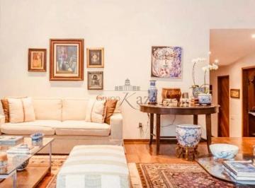Casa · 620m² · 3 Quartos · 4 Vagas · Casa - Morumbi - 3 Dormitórios - 361m².