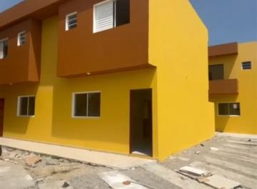 Casa · 70m² · 2 Quartos · 1 Vaga · Casa à venda - no Jardim Santa Terezinha