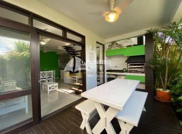 Casa · 120m² · 4 Quartos · 2 Vagas · Casa em condomínio para locação e temporada em Juquehy!