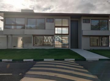 b4600bd6-67bd-4662-aebe-47956e0a36761687288316620.jpg · Casa à venda, Guarajuba, Camaçari, BA, próxima ao comércio local com restaurantes, hotéis, bancos,