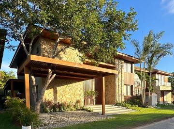 Casa de 5 quartos, Mata de São João · Linda casa disponível para venda, no Condomínio Praia Bella - Praia do Forte-BA.