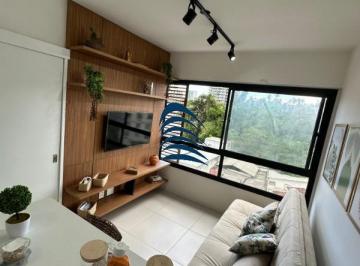 Foto 01 · Blue Barra - Excelente quarto e sala com 27,14 m2, cozinha americana, mobiliado e decorado, climati