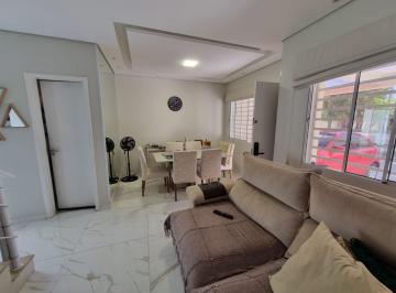 Casa de 3 quartos, São Paulo · Sobrado de 3 dormitórios sendo uma suite no condomínio Vila Burguesa