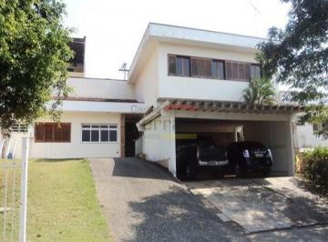 Casa · 670m² · 6 Quartos · 10 Vagas · Sobrado amplo no centro de Franco da Rocha
