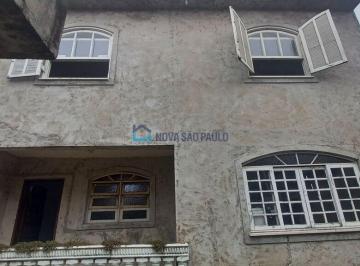 Casa · 150m² · 8 Quartos · 2 Vagas · Vendo 4 propriedades no mesmo terreno sendo 2 apartamentos e 2 casa