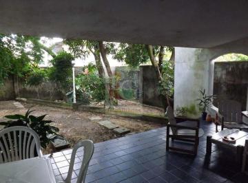 Casa · 229m² · 4 Quartos · 1 Vaga · Casa Poço da Panela