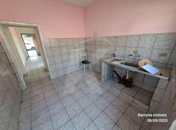 Casa · 50m² · 1 Quarto · Casa independente com 1 quarto, sala, cozinha e banheiro