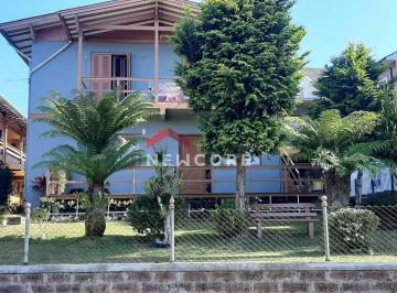 Casa · 450m² · 10 Quartos · 6 Vagas · Casa em Rua Itapeva - Carniel - Gramado/RS