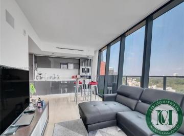 Foto 01 · Apartamento em um Luxuoso Condo Boutique em Brickell