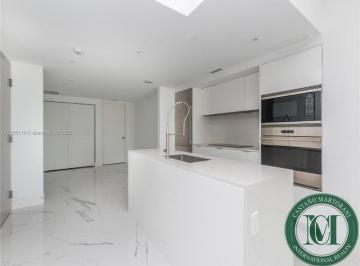 Foto 01 · Apartamento perfeitamente localizado em Bay Harbor