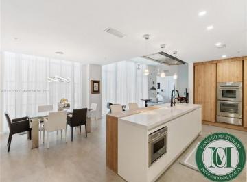 Foto 01 · Linda Penthouse em Miami