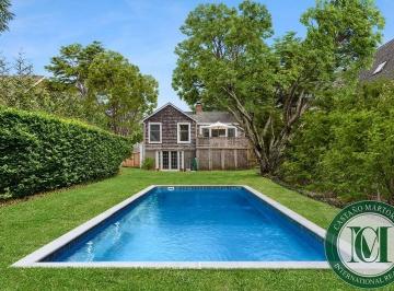 Foto 01 · Casa Linda em East Hampton