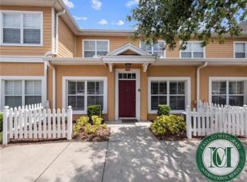Foto 01 · Casa Geminada em Orlando