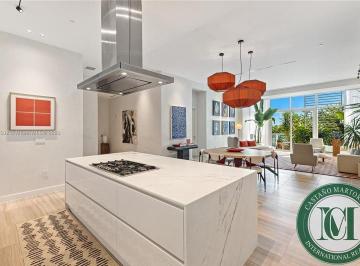 Foto 01 · Apartamento Elegante em Miami Beach