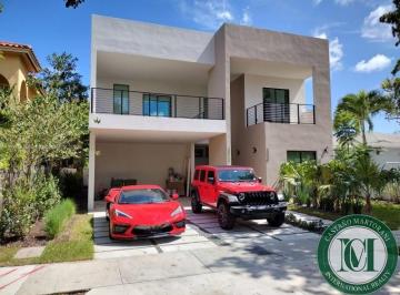 Foto 01 · Casa em Miami- Brickell