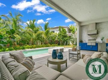 Foto 01 · Casa Elegante em Miami