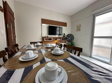 Apartamento · 76m² · 2 Quartos · 2 Vagas · Apartamento de dois quartos, mais dependência, com duas vagas de garagem