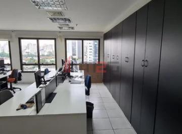 Comercial · 204m² · 6 Vagas · Vende-se sala comercial na Barra Funda com 204 m².