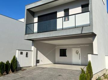 Casa · 220m² · 4 Quartos · 2 Vagas · Casa à venda no bairro Bairro Deltaville - Biguaçu/SC