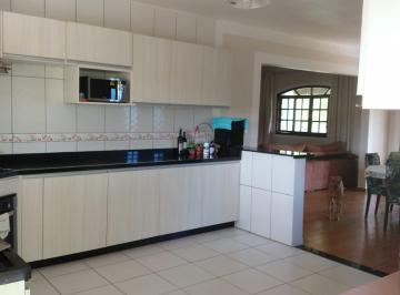 Casa de 3 quartos, Embu das Artes · Loteamento de chácaras próximo do centro do Embu das Artes!