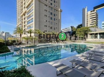 Apartamento · 211m² · 3 Quartos · 3 Vagas · Apartamento a venda no Real Parque com 3 quartos - 3 suítes