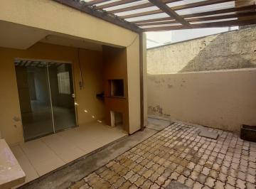 Casa · 116m² · 3 Quartos · 2 Vagas · Sobrado com 3 dormitórios, na Praia dos Ingleses