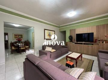 Casa · 381m² · 4 Quartos · 4 Vagas · Casa à venda, 4 quartos, 3 suítes, 4 vagas, Fabrício - Uberaba/MG