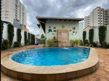 Casa · 345m² · 4 Quartos · Casa com 4 quartos à venda no Bairro Centro - Uberlândia/MG