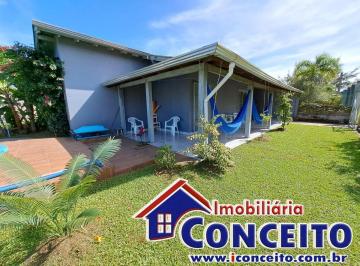 Casa de 3 quartos, Imbé · XC558 - Excelente residência com piscina localizada em região de moradores