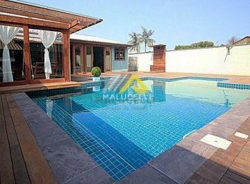Casa · 253m² · 3 Quartos · 3 Vagas · Imóvel com maravilhosa área de lazer.