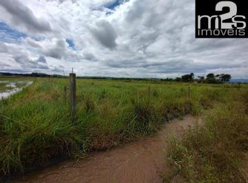 Foto 01 · Topografia 100% Plana, Córrego Na divisa, Vista da Serra e Fácil Acesso