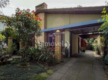 Casa de 3 quartos, Porto Alegre · Belíssima casa com 3 dormitórios no Jardim Isabel.