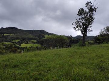 Rural de 3 quartos, Extrema · SITIO EM EXTREMA - 2.5 alqueires a 5,3 km da cidade.  COM MUITA ÁGUA.