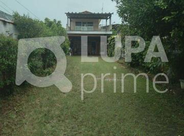 Casa · 193m² · 4 Quartos · 10 Vagas · Sobrado à venda com 4 dormitórios e 10 vagas!!!