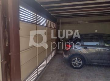 Casa de 2 quartos, São Paulo · Casa com 2 dormitórios sendo 2 suíte á venda em Santana.