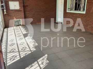 Casa · 220m² · 3 Quartos · 2 Vagas · Sobrado com 3 dormitórios à venda na Vila Medeiros!