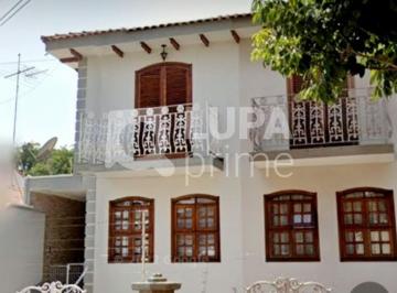 Casa · 220m² · 3 Quartos · 5 Vagas · Sobrado com 3 dormitórios sendo 1 suíte á venda no Jardim França.