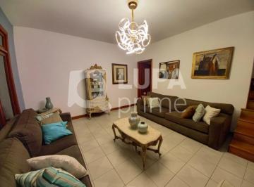 Casa · 150m² · 3 Quartos · 2 Vagas · Casa com 2 pavimentos à venda em Santana!