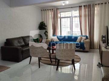 Casa · 133m² · 3 Quartos · 2 Vagas · Sobrado com 3 dormitórios sendo 1 suíte á venda na Vila Paiva