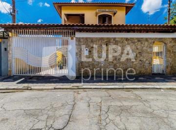 Casa · 500m² · 3 Quartos · 8 Vagas · Sobrado com 3 dormitórios sendo suítes á venda no Horto Florestal
