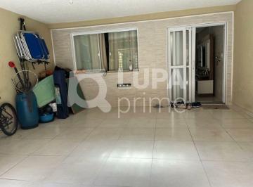 Casa · 210m² · 3 Quartos · 2 Vagas · Sobrado com 3 dormitórios á venda na Vila Nivi