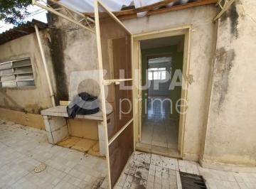 Casa · 160m² · 6 Quartos · Casa Térrea com 6 dormitórios á venda na Vila Nivi.