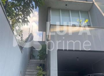 Casa · 210m² · 4 Quartos · 3 Vagas · Sobrado com 4 dormitórios sendo 3 suítes à venda na Vila Pedra Branca