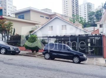 Casa · 210m² · 3 Quartos · 2 Vagas · Casa à venda na Água Fria!