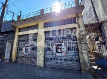 Casa · 257m² · 2 Quartos · 4 Vagas · Casa Térrea com 2 dormitórios à venda na Vila Paiva