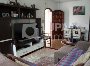 Casa · 200m² · 3 Quartos · 2 Vagas · Sobrado com 3 dormitórios à venda na Vila Gustavo!