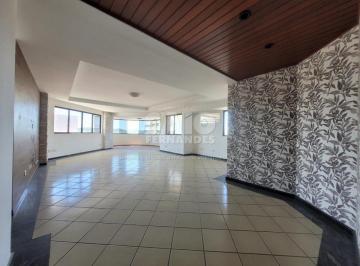 Apartamento · 269m² · 4 Quartos · 3 Vagas · Apartamento no edifício Apolônio