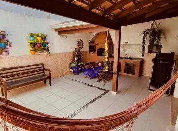 16dd53510a3f6caf8aa5c600a121159948b31348 · Casa com 3 dormitórios à venda, 139 m² por R$ 780.000,00 - Granja Viana - Carapi