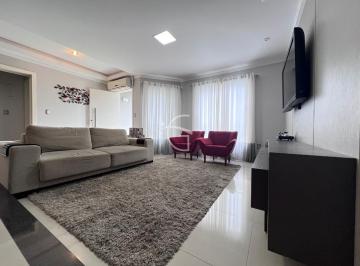 Foto 01 · Excelente casa no Floresta com 220m² de área construída e um terreno de 600m² .